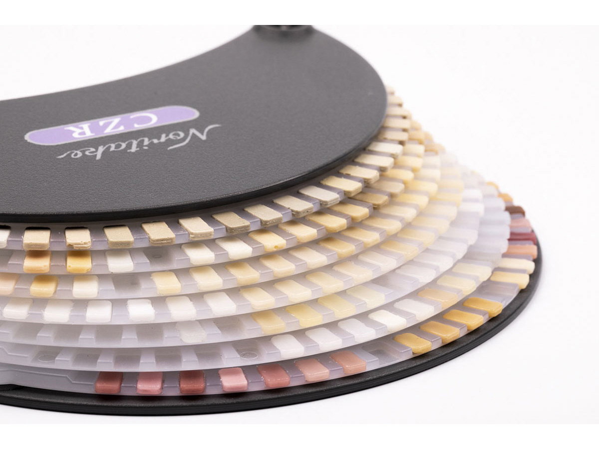 Kuraray Noritake CZR Complete Color Guide Gold Quadrat Dental