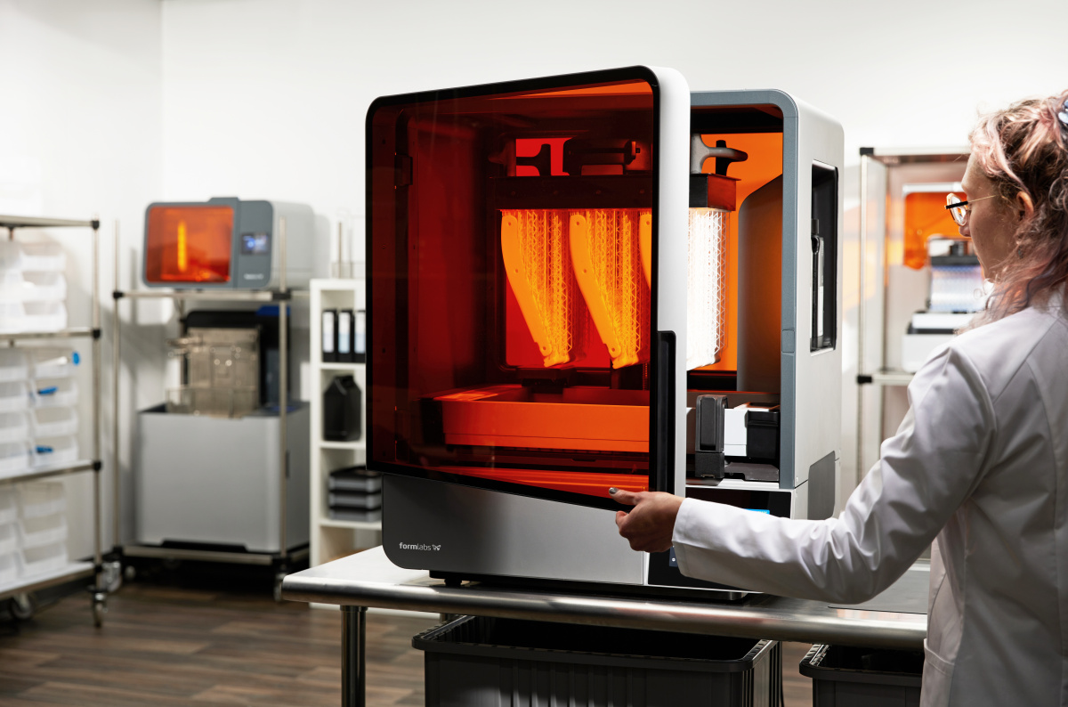 Formlabs Form 4BL Basic Package | Gold Quadrat Dental